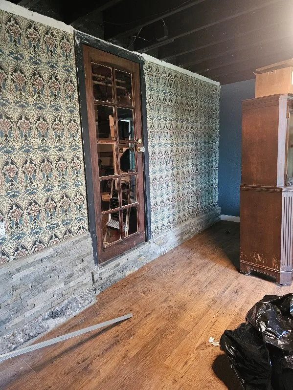 Wallpaper removal Stapleton